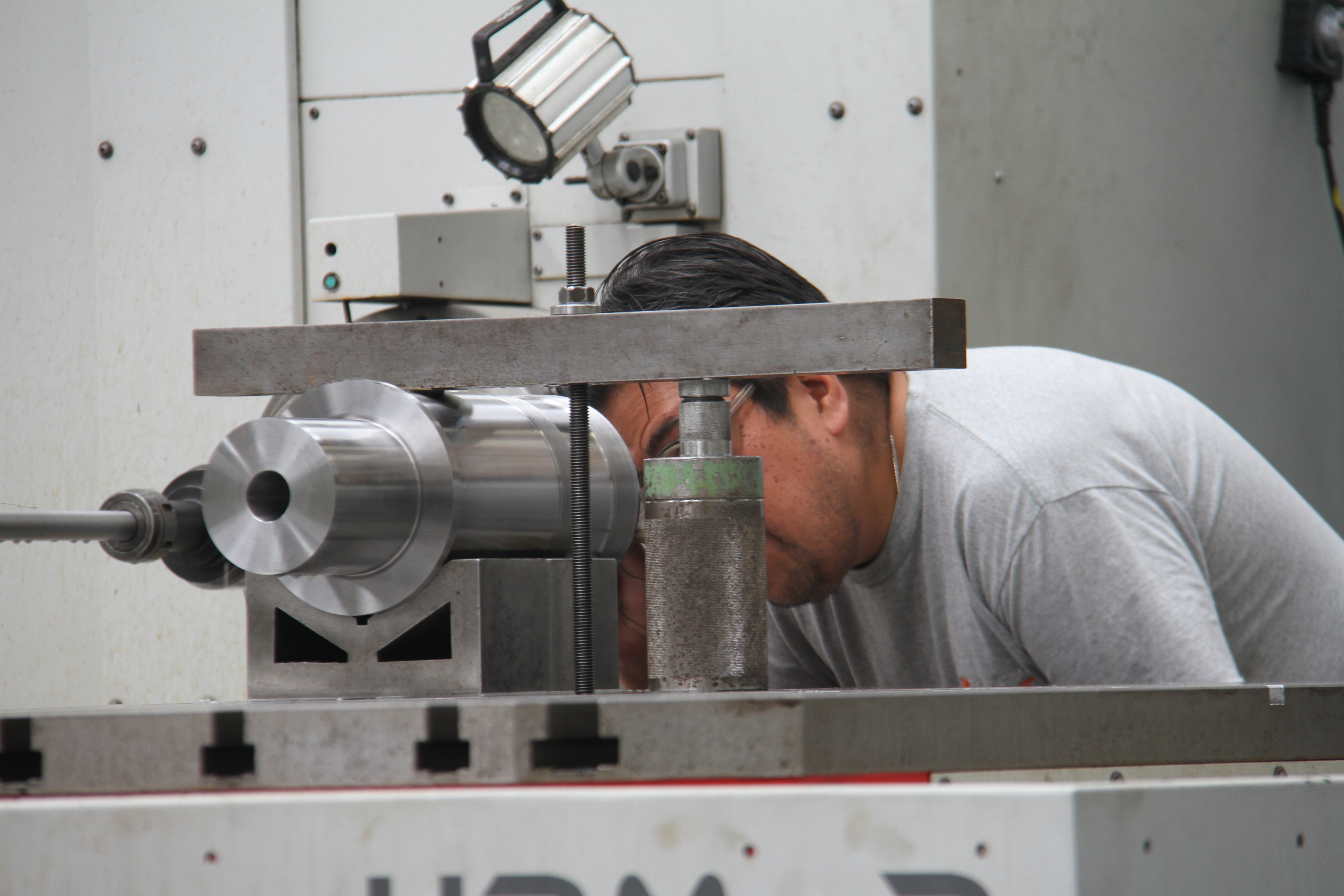 Medicion e inspeccion desde maquina CNC a un Engrane